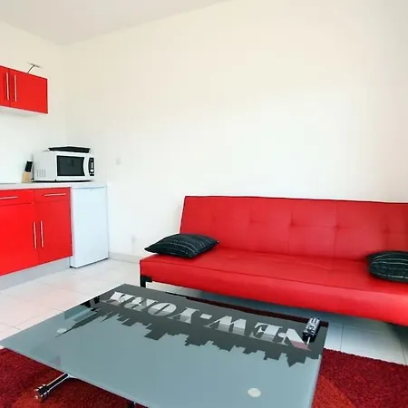 2 P, Piscine, Terrasse, Apercu Mer, Proximite Cannes, Antibes, Monaco * Vallauris